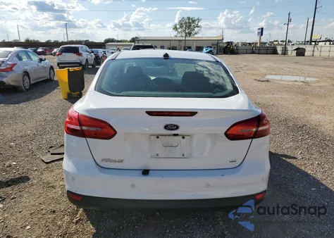 2016 Ford Focus Se z USA, uszkodzony, nr VIN 1FADP3F26GL400702